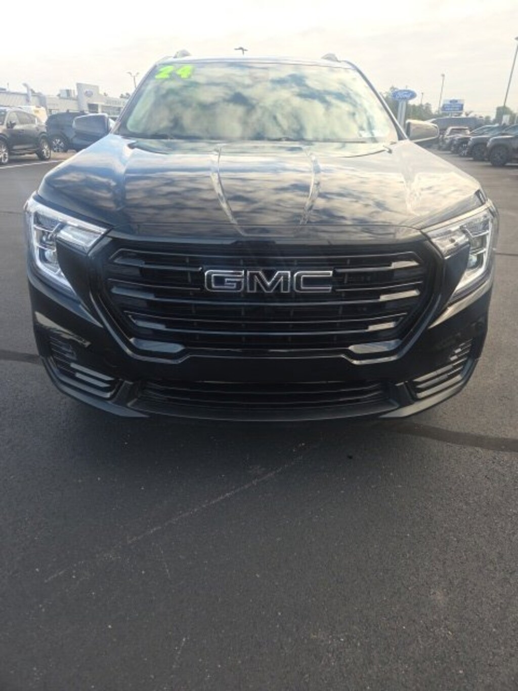 Used 2024 GMC Terrain SLE SUV