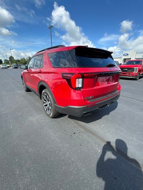 2026 Ford Explorer ST-Line - Photo 7