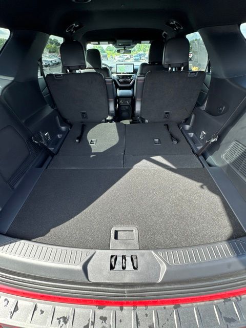 2026 Ford Explorer ST-Line - Photo 24
