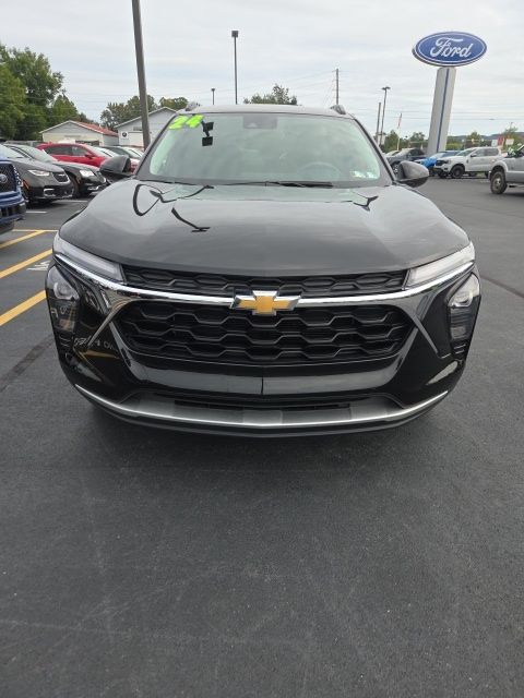 Used 2024 Chevrolet Trax LT SUV