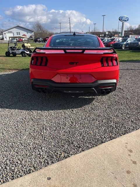 2026 Ford Mustang GT Fastback - Photo 6