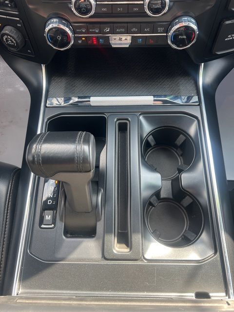 2022 Ford F-150 Raptor - Photo 17