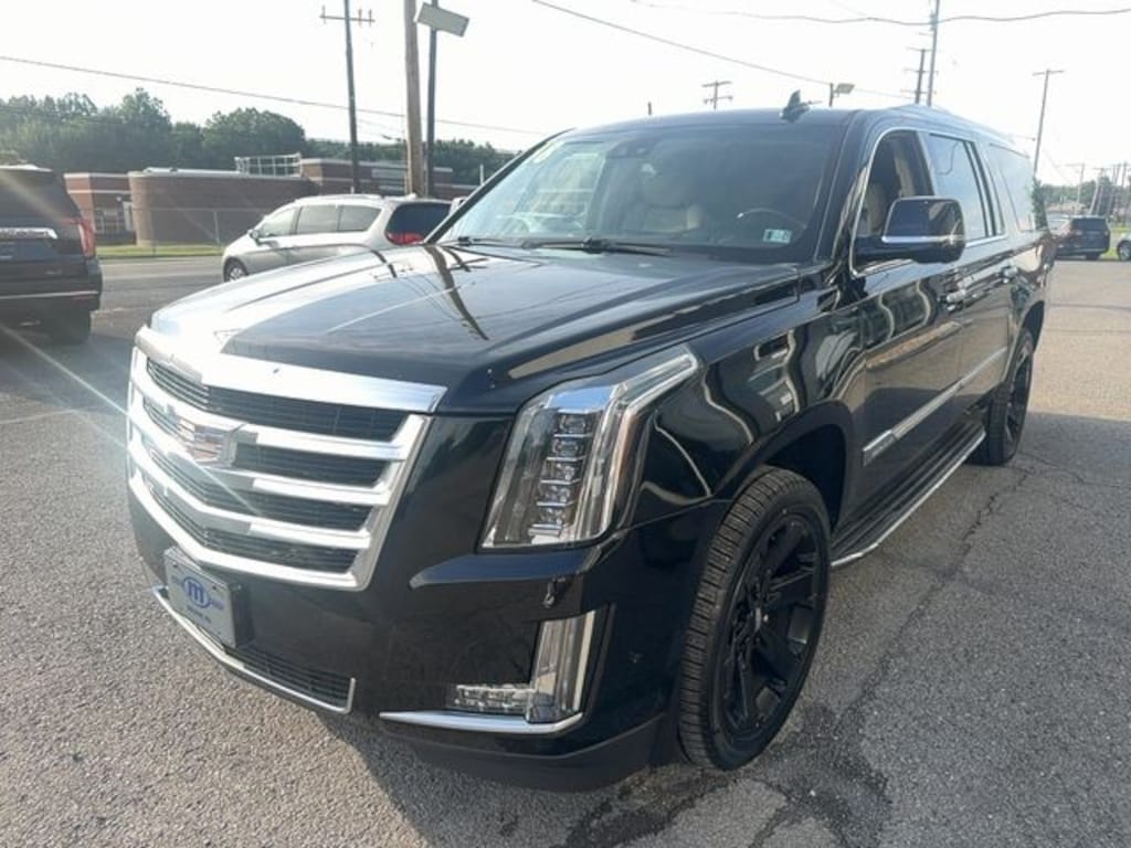 Used 2018 Cadillac Escalade ESV Luxury SUV