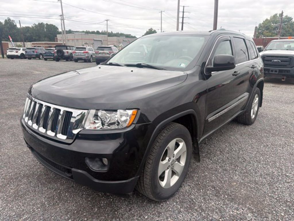 Used 2012 Jeep Grand Cherokee Laredo SUV