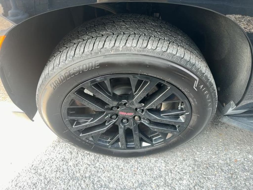 Used 2021 GMC Yukon SLT SUV