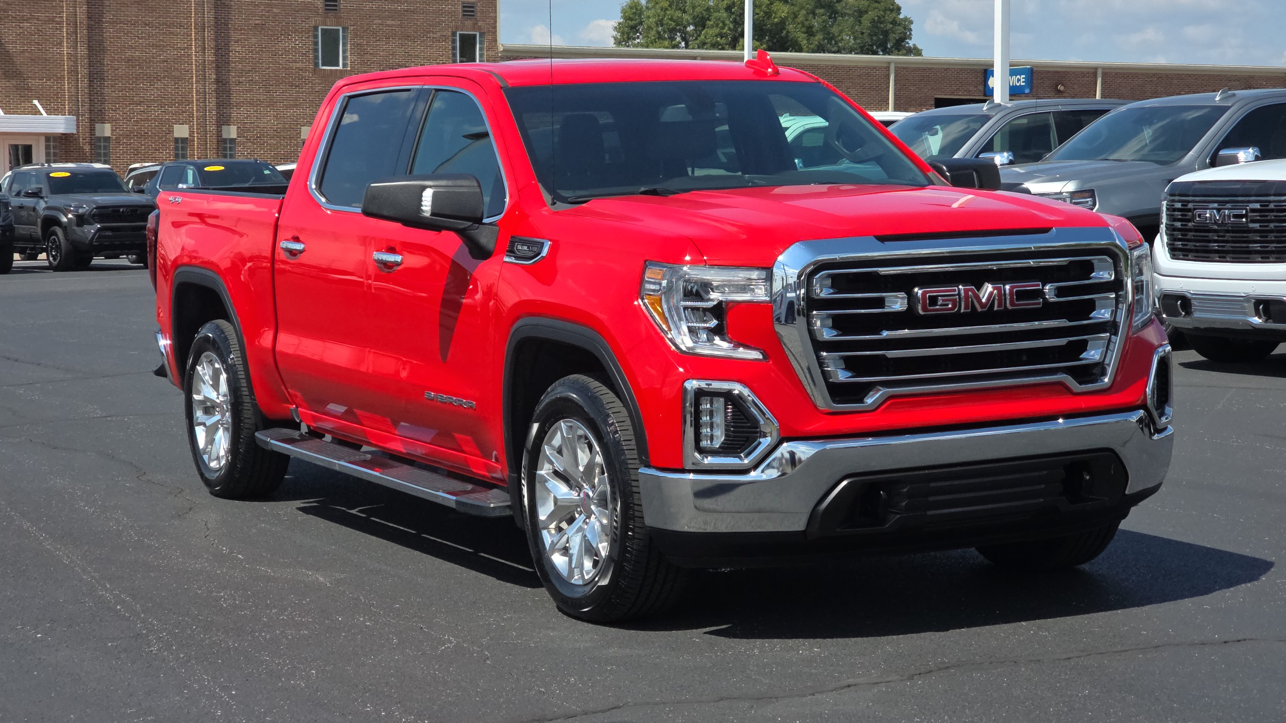 Used 2020 GMC Sierra SLT Crew Cab
