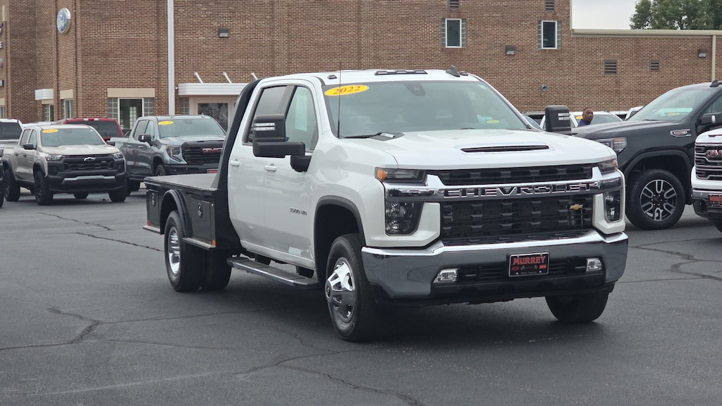 Used 2022 Chevrolet Silverado LT Crew Cab