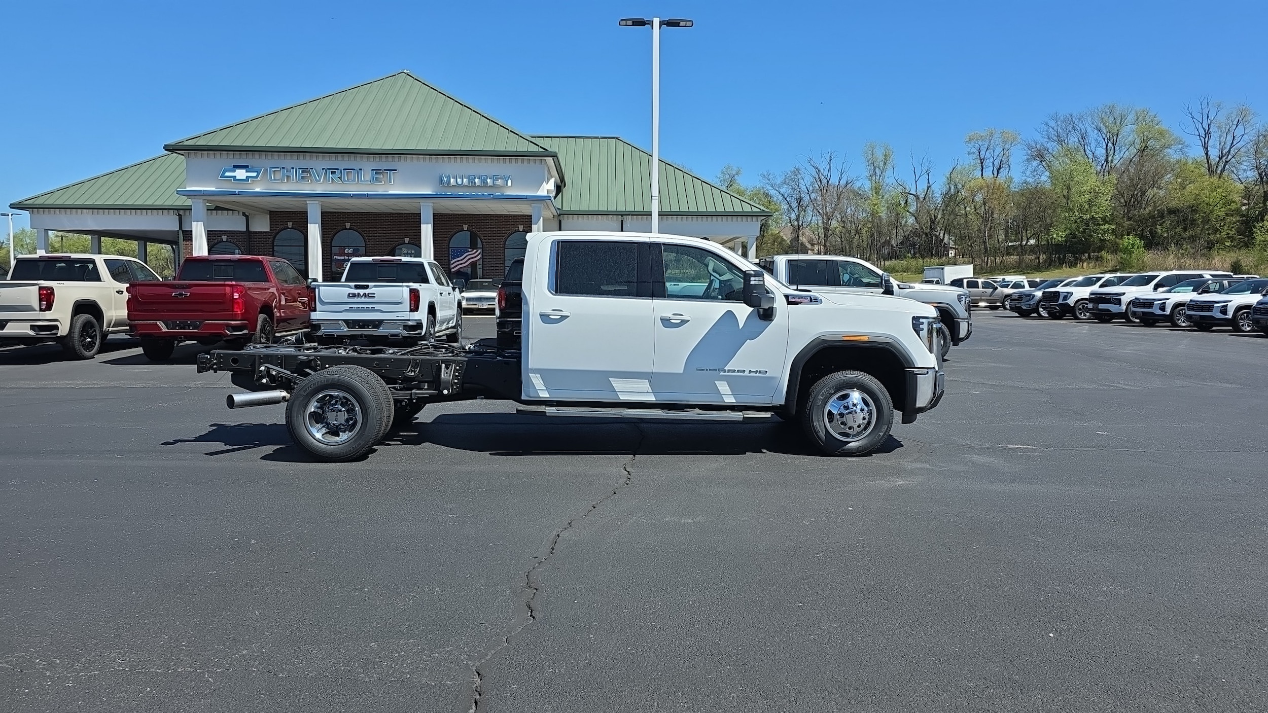 2026 GMC Sierra 3500 Chassis Cab SLE - Photo 6