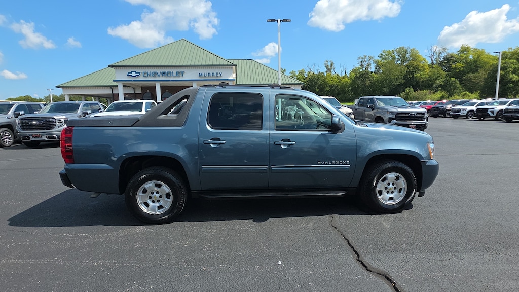 Used 2011 Chevrolet Avalanche LS Crew Cab