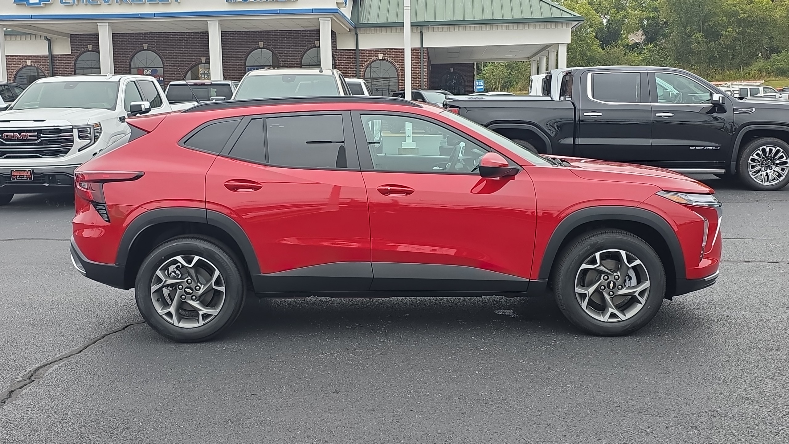 New 2026 Chevrolet Trax LT SUV