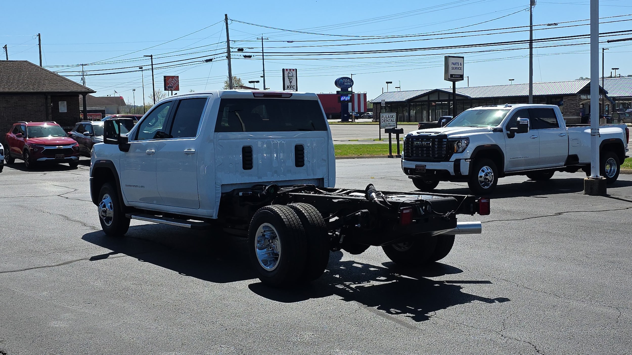 2026 GMC Sierra 3500 Chassis Cab SLE - Photo 8
