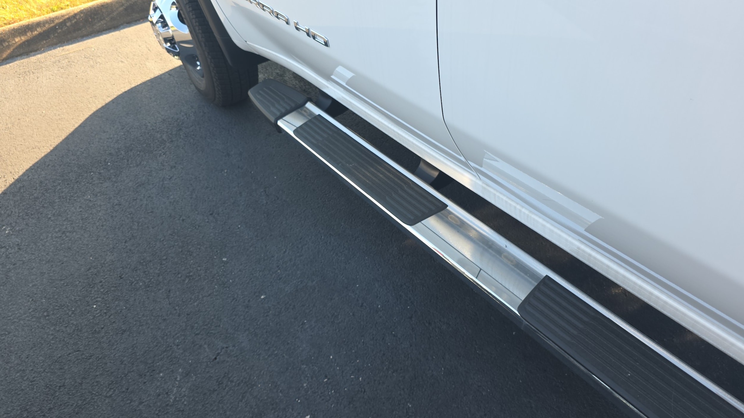 2026 GMC Sierra 3500 Chassis Cab SLE - Photo 12