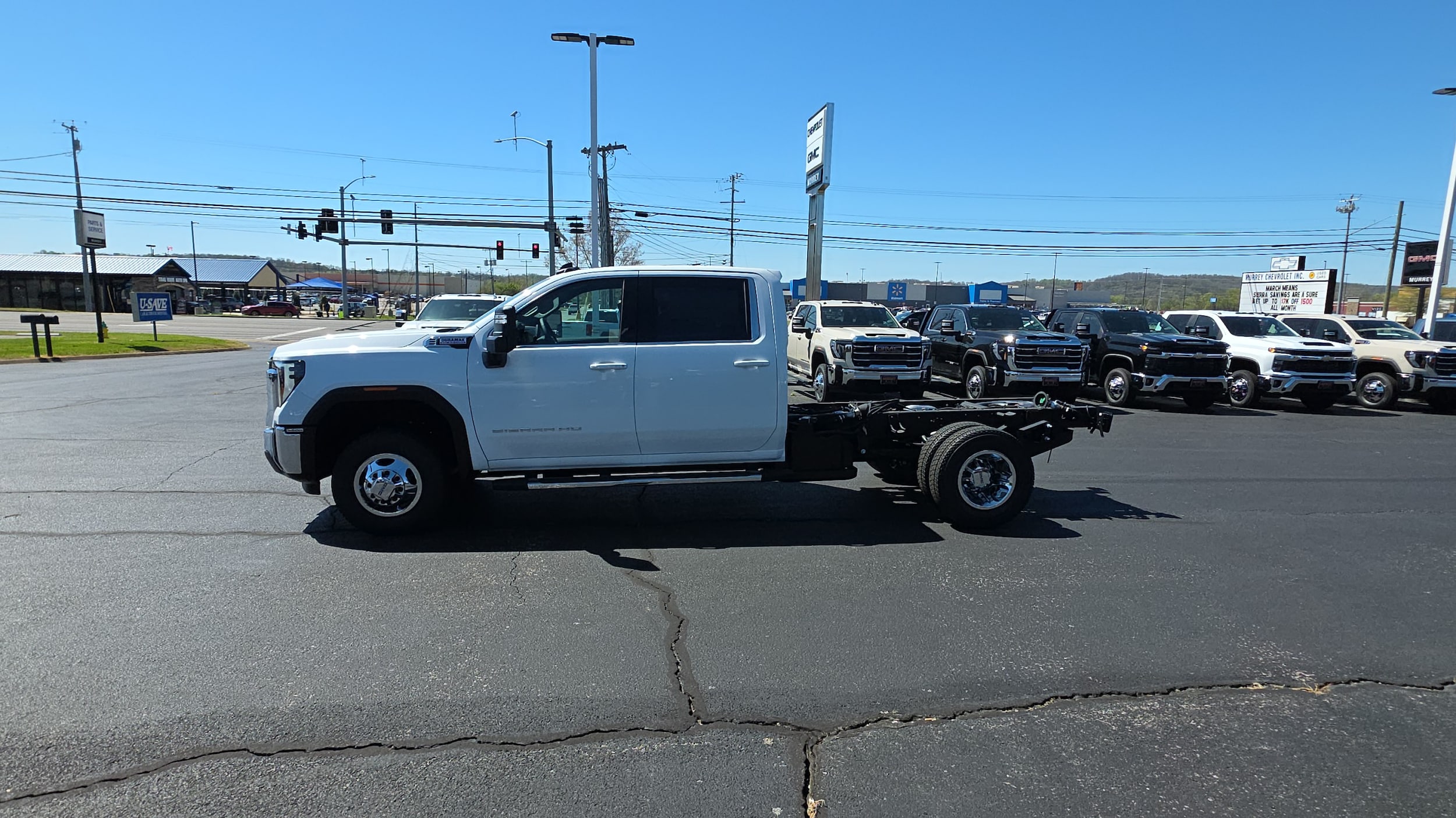 2026 GMC Sierra 3500 Chassis Cab SLE
