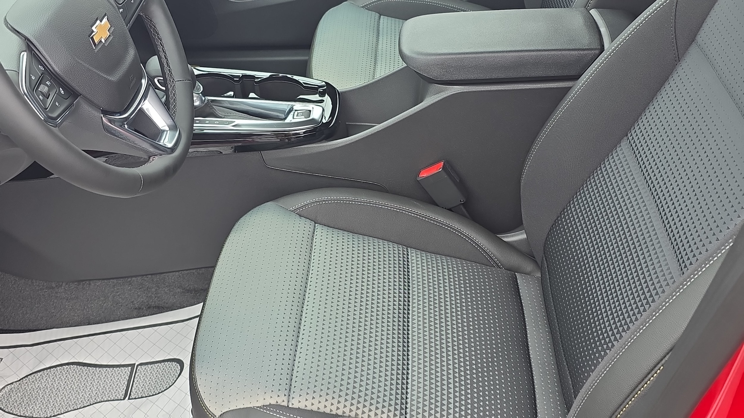 2026 Chevrolet Trax LT - Photo 7