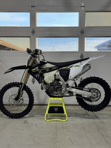 Red River Triumph | Ward Muscatell Automotive Group