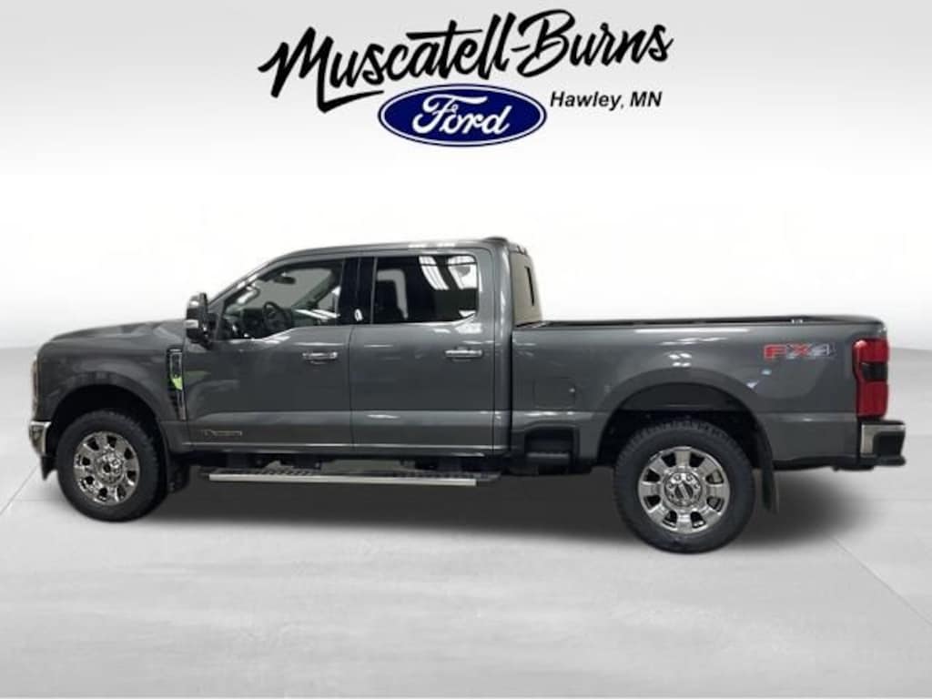 Used 2025 Ford F-350SD Lariat Truck