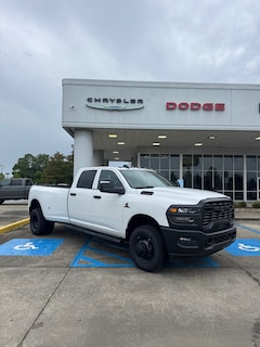 2026 Ram 3500 TRADESMAN CREW CAB 4X4 8' BOX Pickup