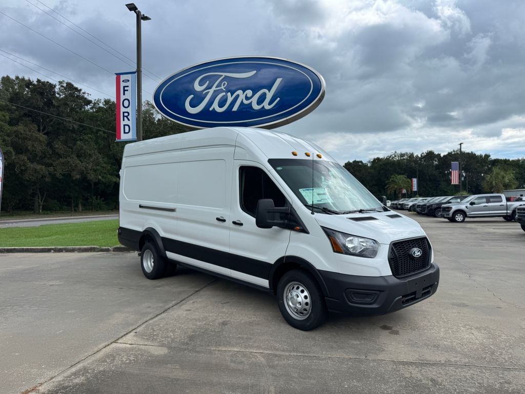 2027 Ford Transit Van Base