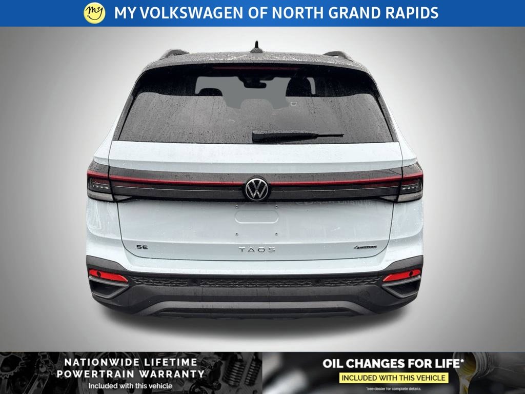 New 2027 Volkswagen Taos 1.5T SE Black SUV