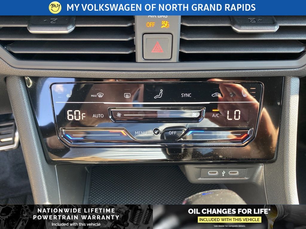 2026 Volkswagen Jetta Sport - Photo 13