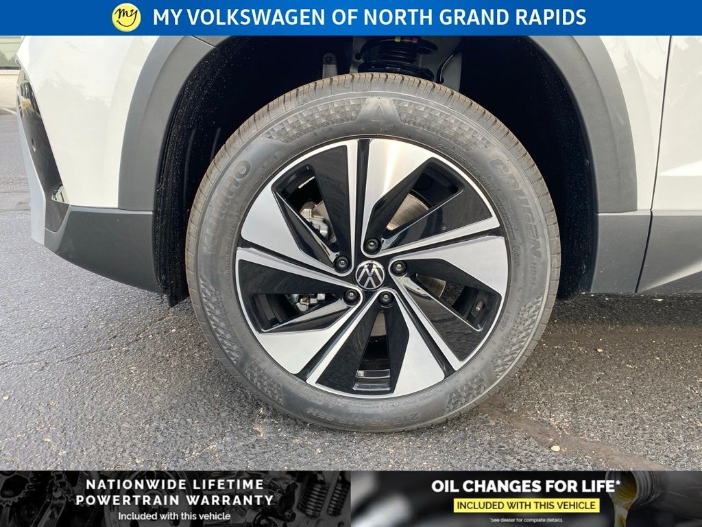 New 2026 Volkswagen Taos 1.5T SE SUV