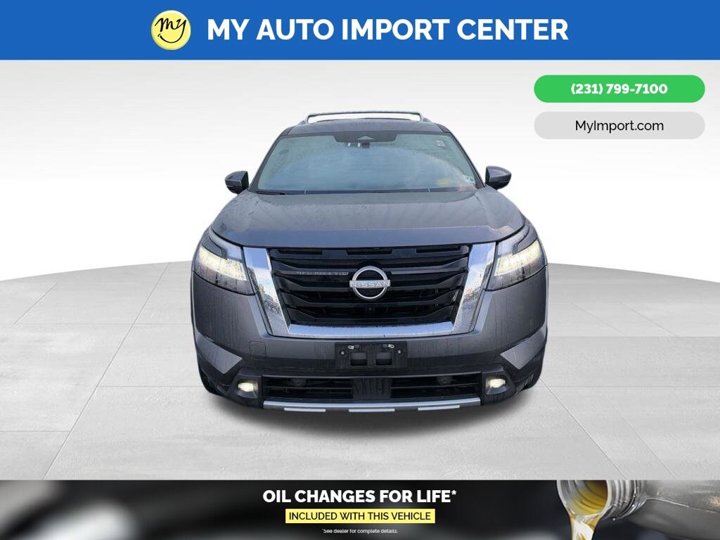 Used 2024 Nissan Pathfinder SL SUV