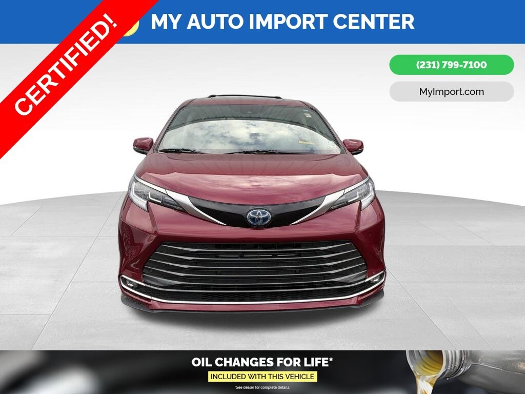 Certified 2025 Toyota Sienna Limited 7 Passenger Van Passenger Van