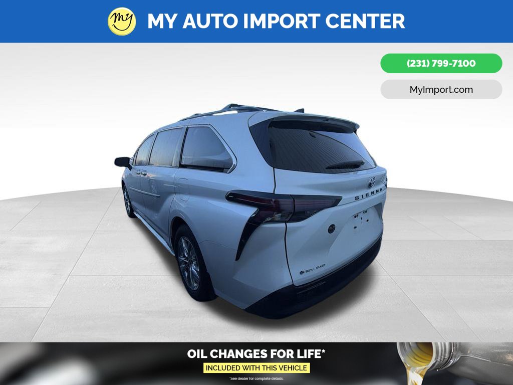 Used 2025 Toyota Sienna XLE 7 Passenger Van Passenger Van