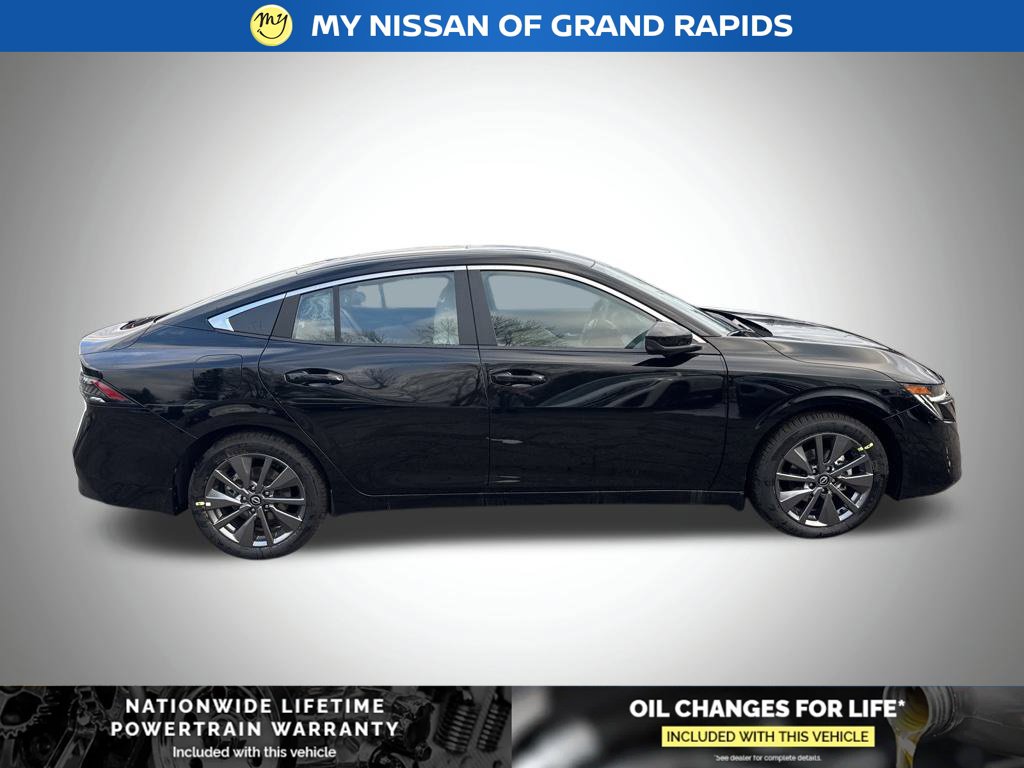 2026 Nissan Sentra SL - Photo 9