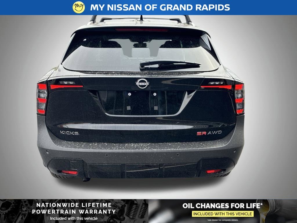 New 2026 Nissan Kicks SR SUV