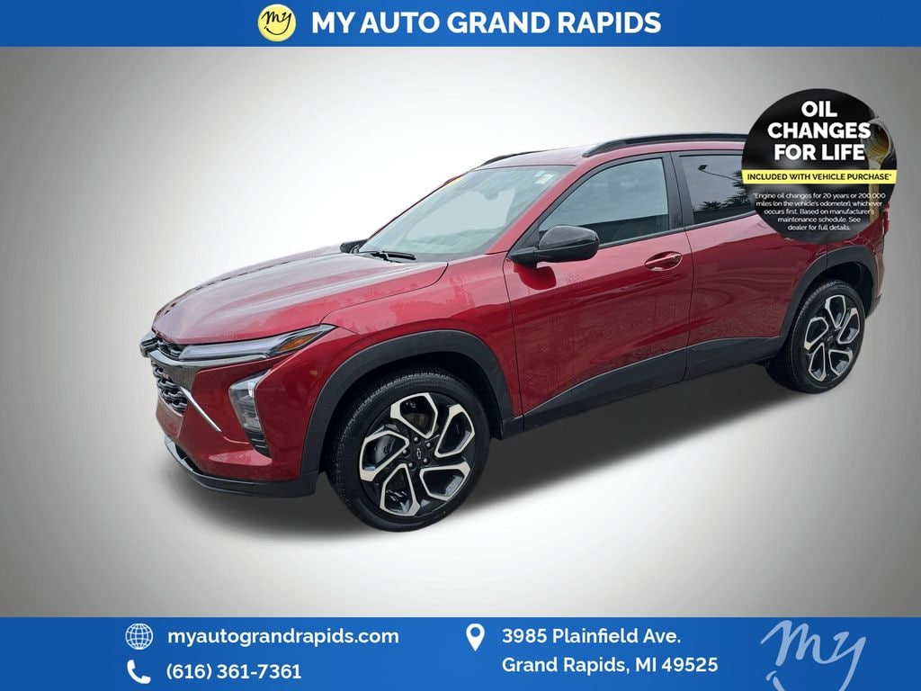 Used 2025 Chevrolet Trax 2RS SUV