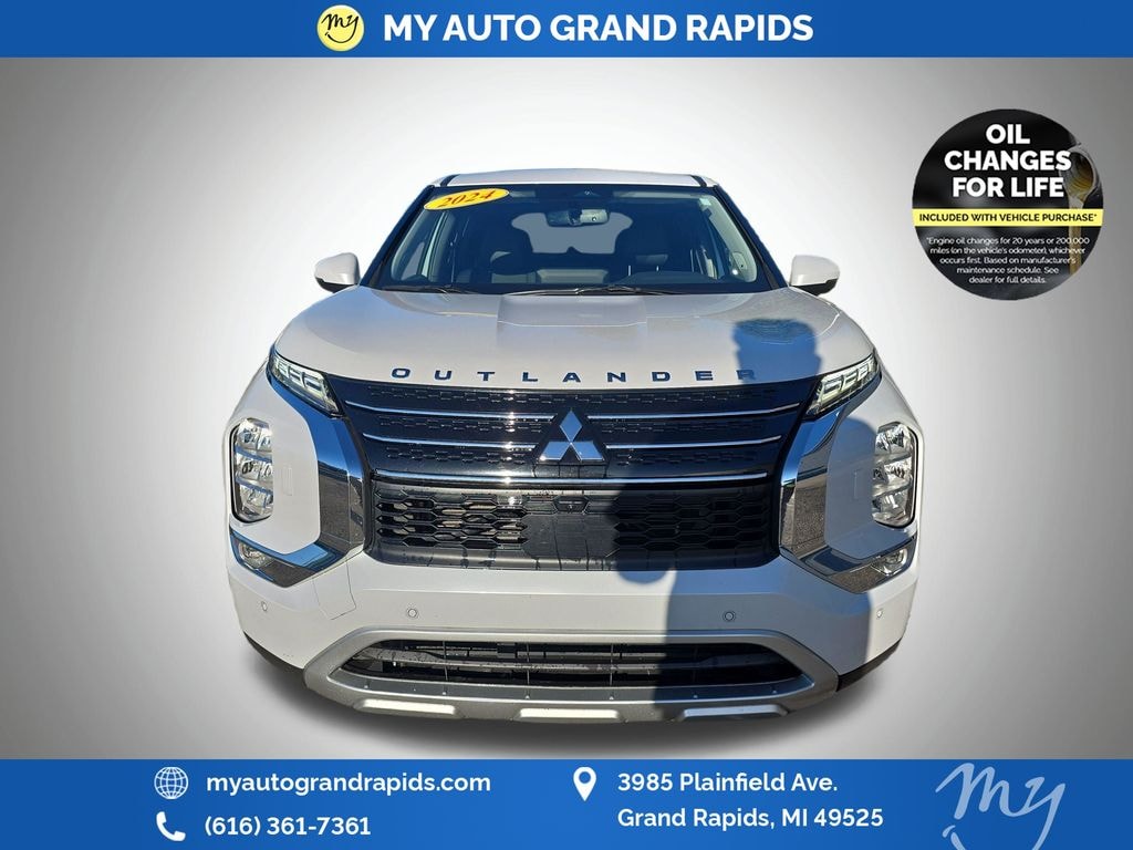 Used 2024 Mitsubishi Outlander SE SUV