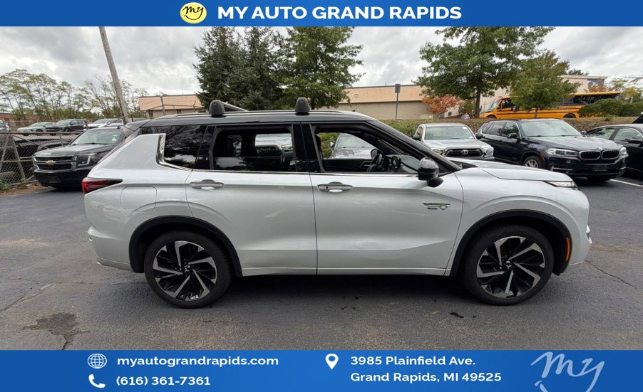 2023 Mitsubishi Outlander Plug-In Hybrid