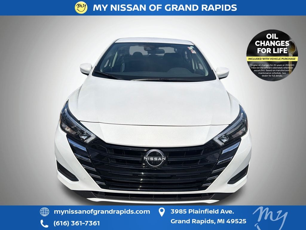 Certified 2025 Nissan Versa 1.6 SV Sedan