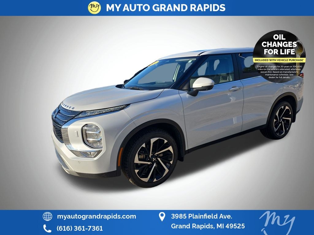 Used 2024 Mitsubishi Outlander SE SUV
