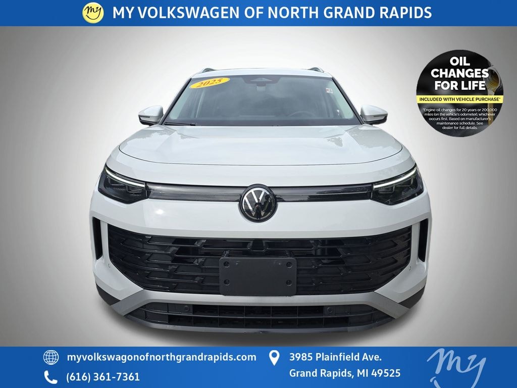 Certified 2025 Volkswagen Tiguan 2.0T SE SUV