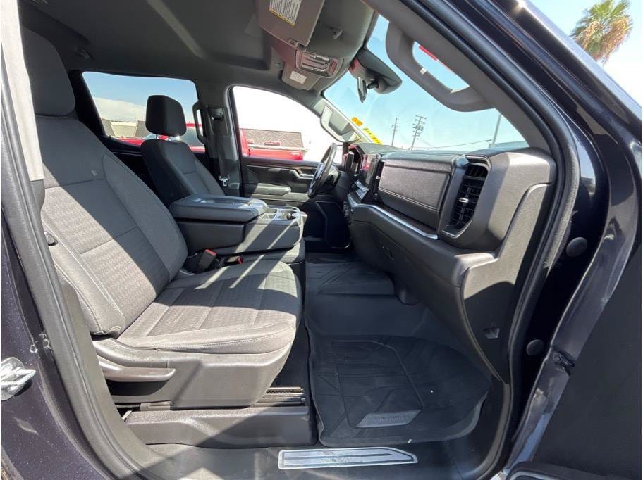 2022 Chevrolet Silverado 1500 LT - Photo 12