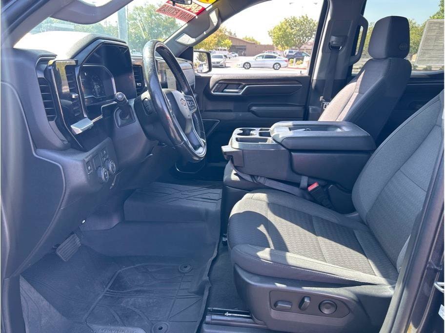 2022 Chevrolet Silverado 1500 LT - Photo 18