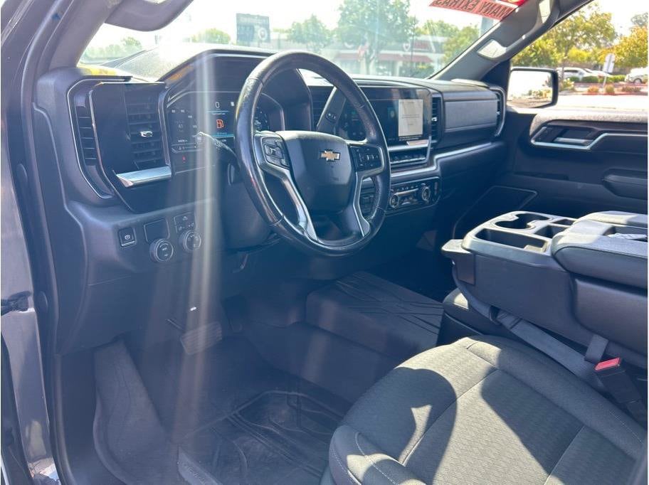 2022 Chevrolet Silverado 1500 LT - Photo 19