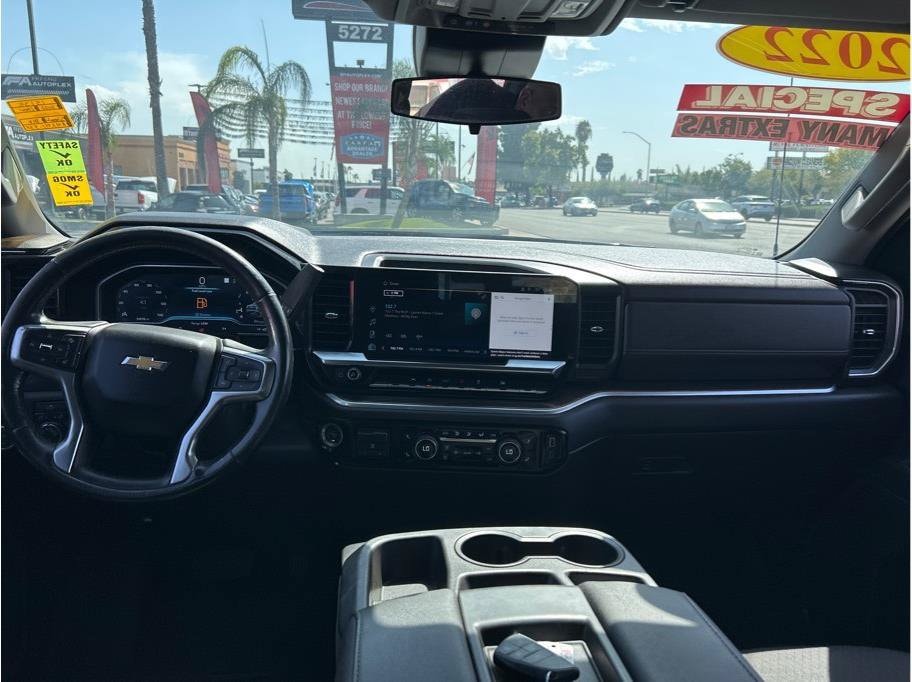 2022 Chevrolet Silverado 1500 LT - Photo 16