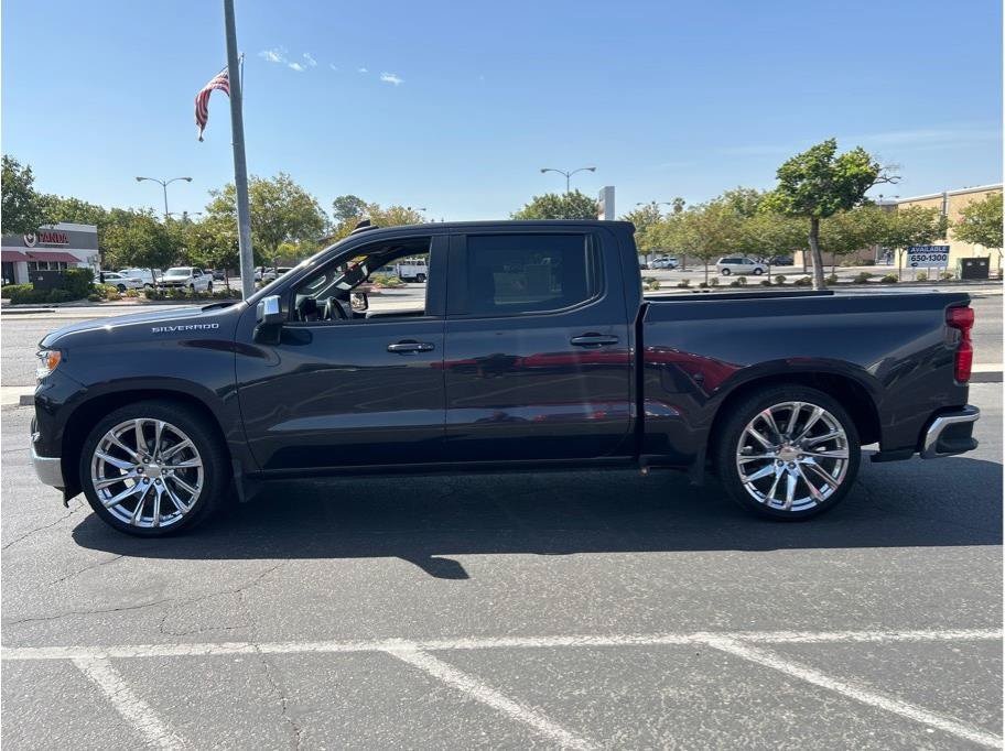 2022 Chevrolet Silverado 1500 LT - Photo 6