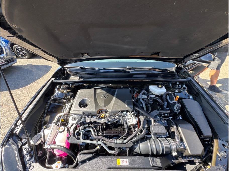 2025 Toyota Camry LE - Photo 33