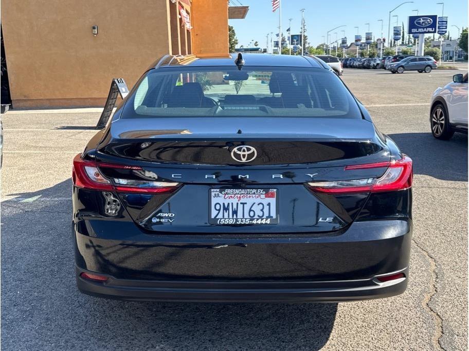 2025 Toyota Camry LE - Photo 8