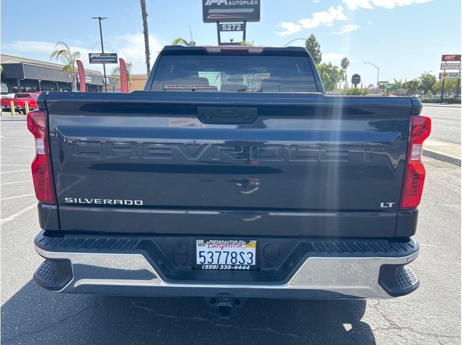 2022 Chevrolet Silverado 1500 LT - Photo 4