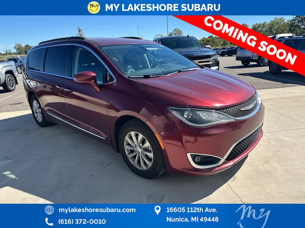 Used 2017 Chrysler Pacifica Touring-L Van
