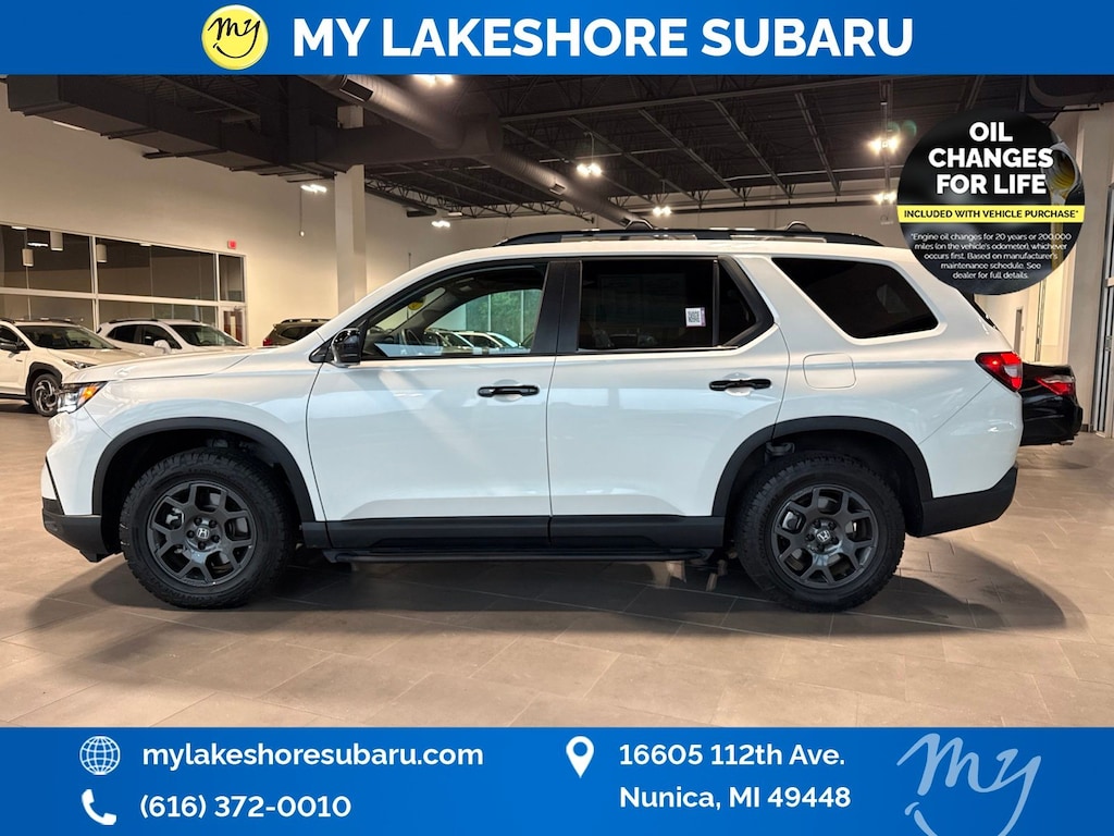 Used 2025 Honda Pilot TrailSport SUV