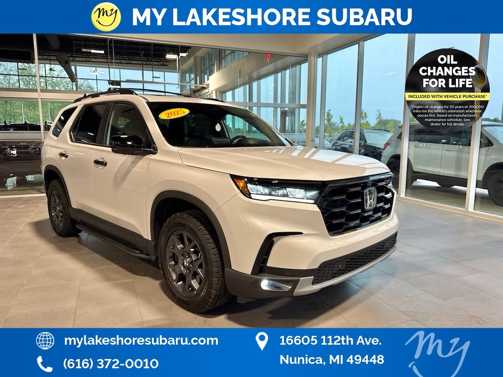 Used 2025 Honda Pilot TrailSport SUV