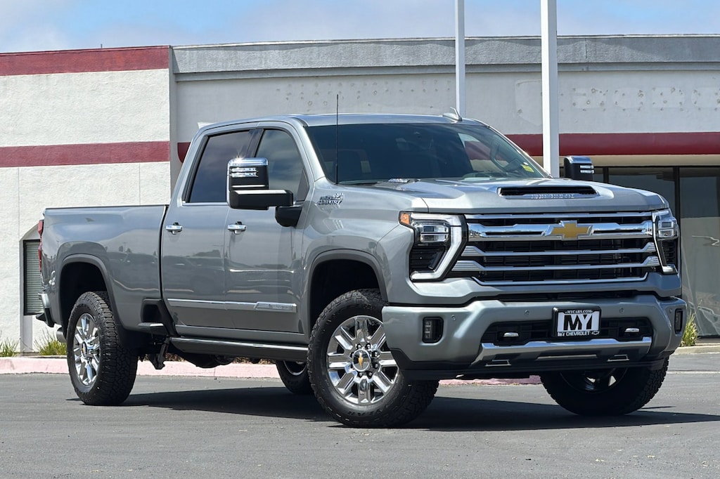 New 2026 Chevrolet Silverado 3500 HD High Country Truck Crew Cab