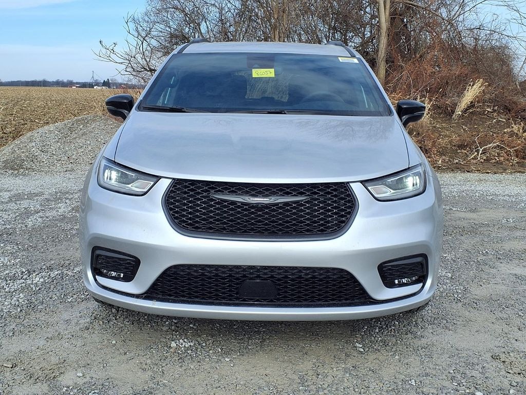 New 2026 Chrysler Pacifica SELECT Passenger Van