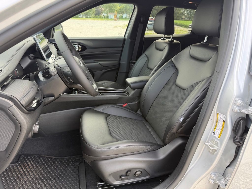 New 2026 Jeep Compass LATITUDE ALTITUDE 4X4 Sport Utility